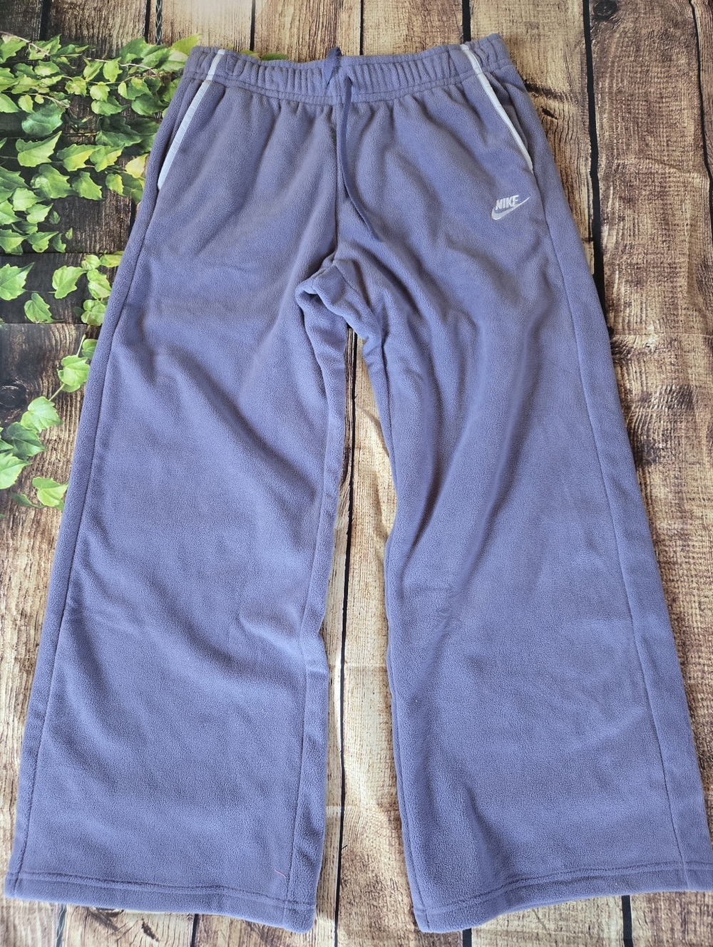 Nike Ladies Lavender Fleece Pants